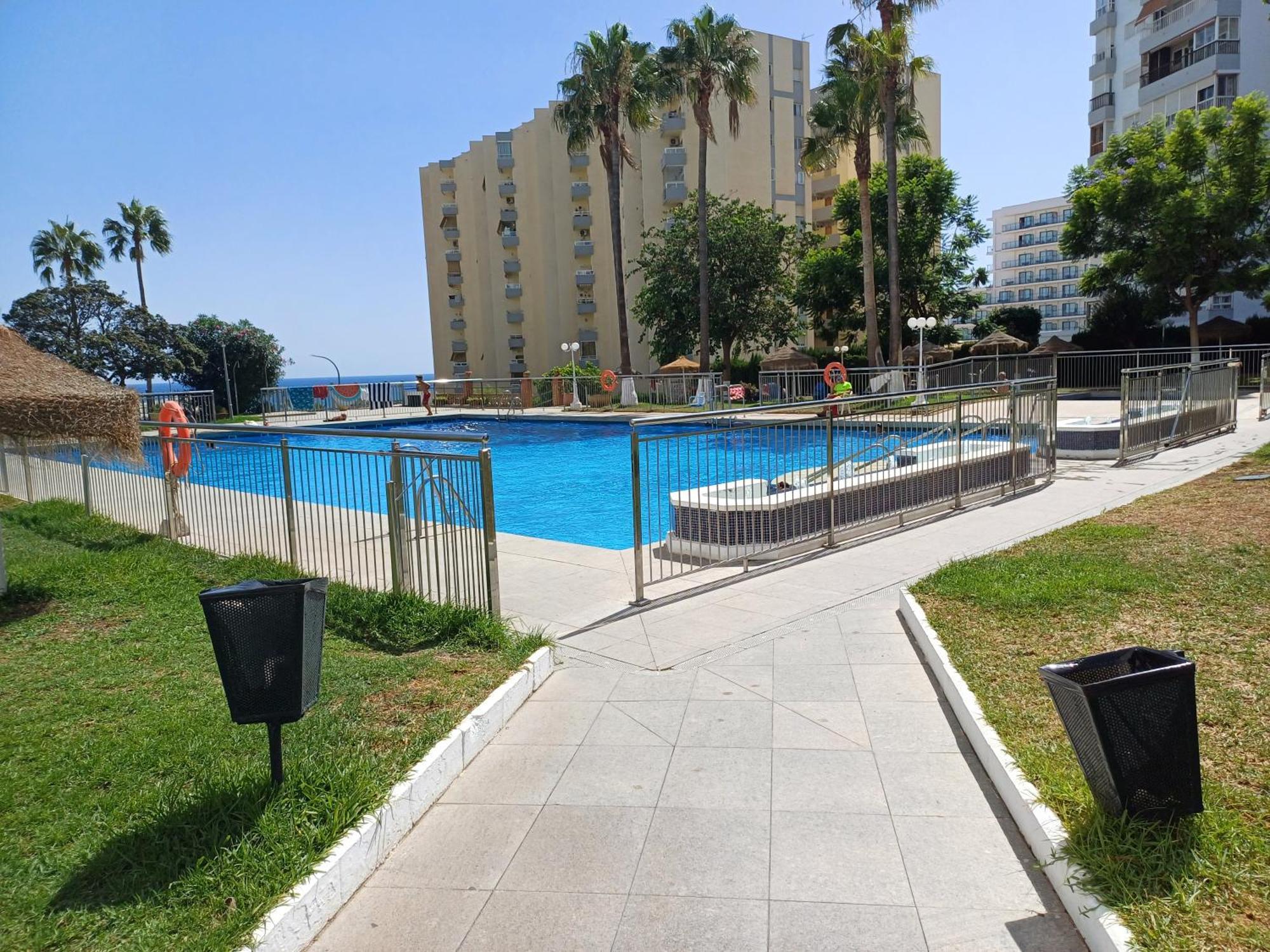 Luminoso Estudio Muy Cerca De La Playa Apartman Benalmádena Kültér fotó